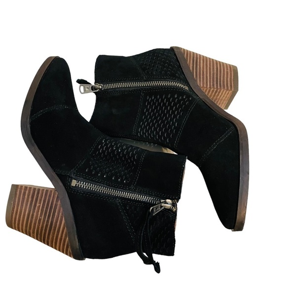 Lucky Brand Black Suede Ramses Bootie Stacked Heel Ankle Boot with Zippers Sz 6 - Picture 1 of 12
